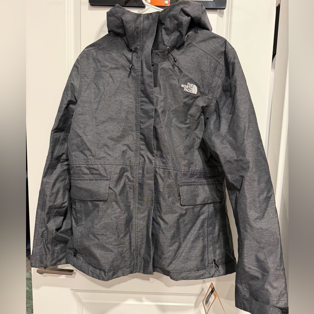 The North Face Women's Monarch Triclimate Jacket in TNF Black Heather Size Large - Picture 2 of 6